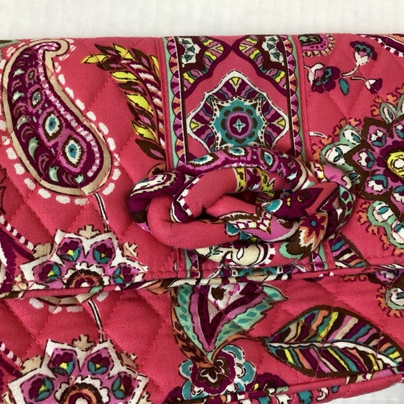 Vera Bradley "Call Me Coral" Knot Just A Clutch Shoulder Bag. - Picture 8 of 13